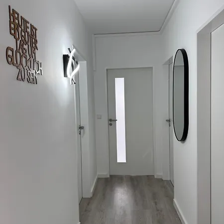 Mountein View Apartment *
